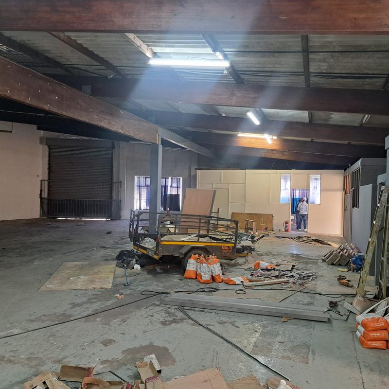 To Let commercial Property for Rent in Sidwell Eastern Cape